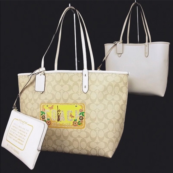 Coach Signature Reversible Large Tote NY City Bag - Picture 4 of 8